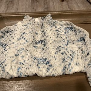 Blouse in perfect condition worn once
